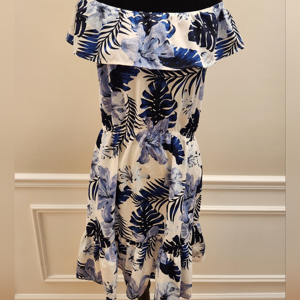 Vero Moda Blue and White Floral Mini Dress
